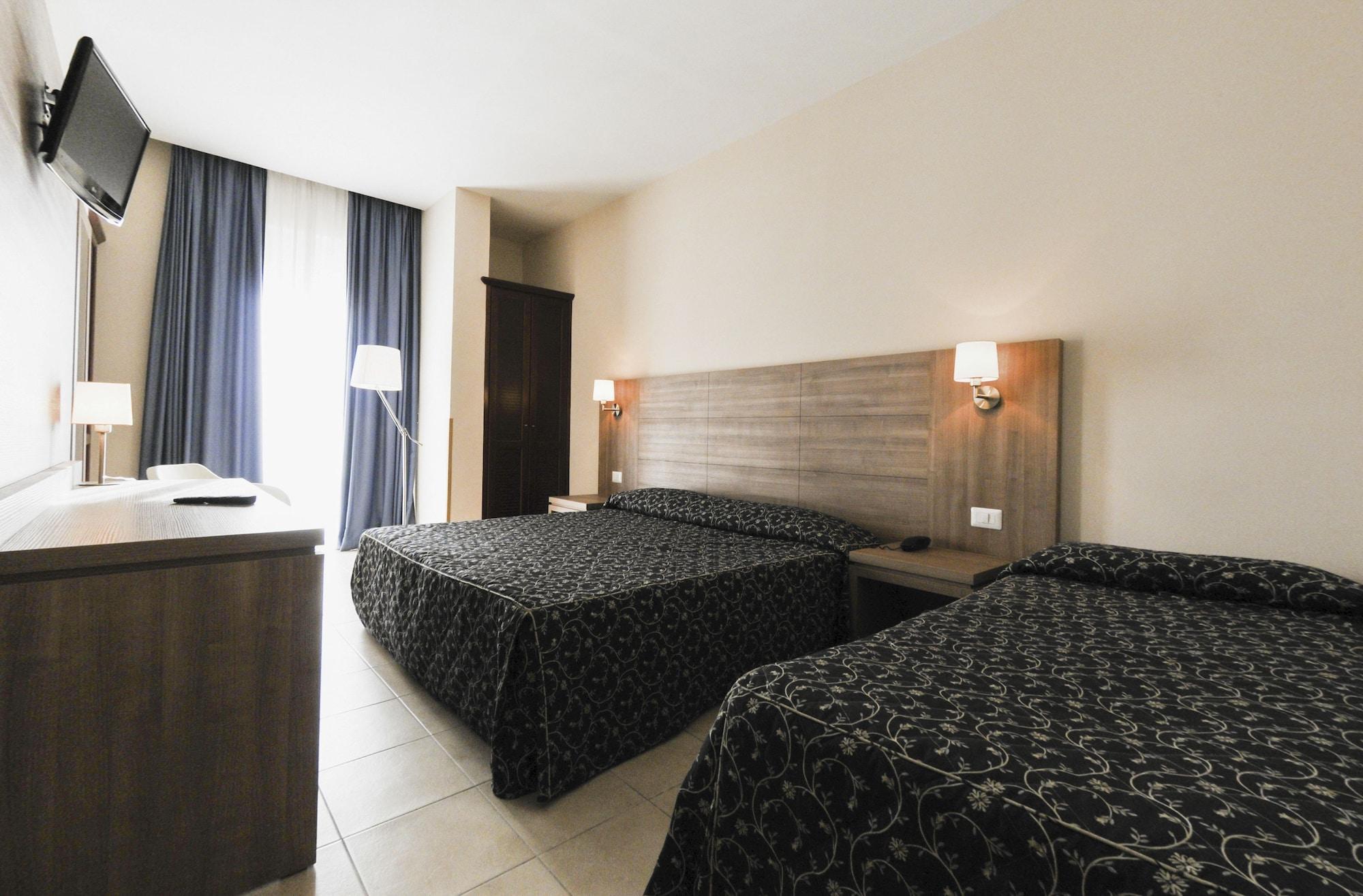 Hotel Mediterraneo Civitavecchia Exterior photo