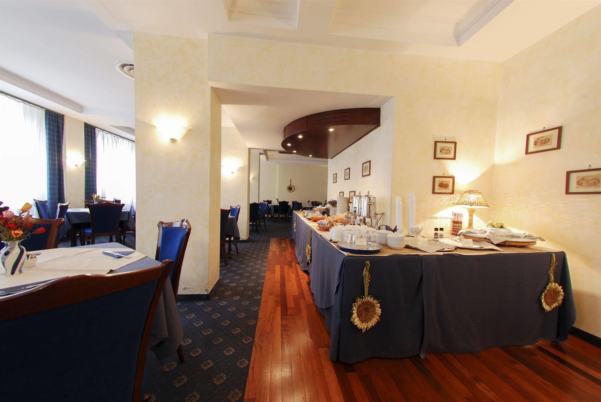Hotel Mediterraneo Civitavecchia Exterior photo